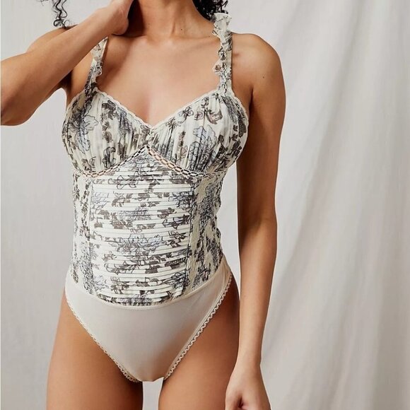 Free People Weekend Plans Bodysuit in Ivory Combo size Small - Picture 1 of 16
